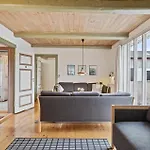 Amazing In With Wifi Apartment